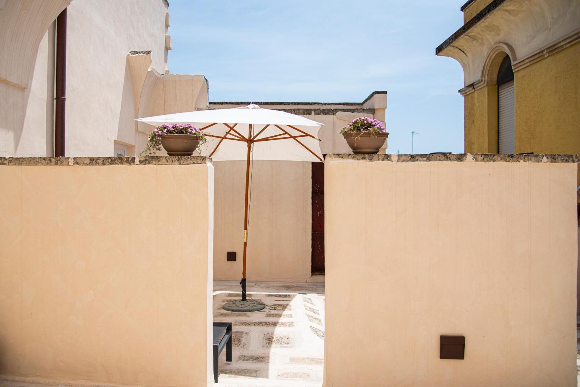 Palazzo Garibaldi - Luxury Suites Galatina Pokoj fotografie